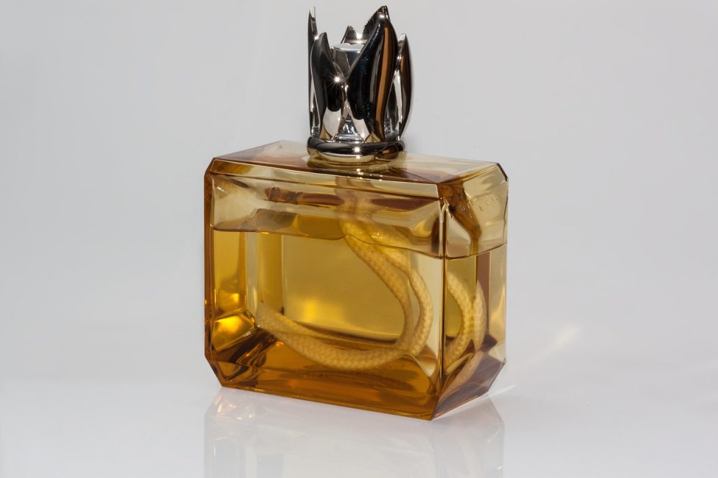 Lamp, room fragrance, glass bottle — Cleaning and HVAC Service